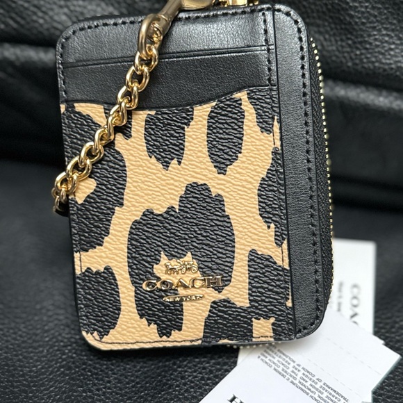 Coach Zip Card Case in Leopard Printed coated canvas/smooth leather CW884 NWT - Picture 4 of 8